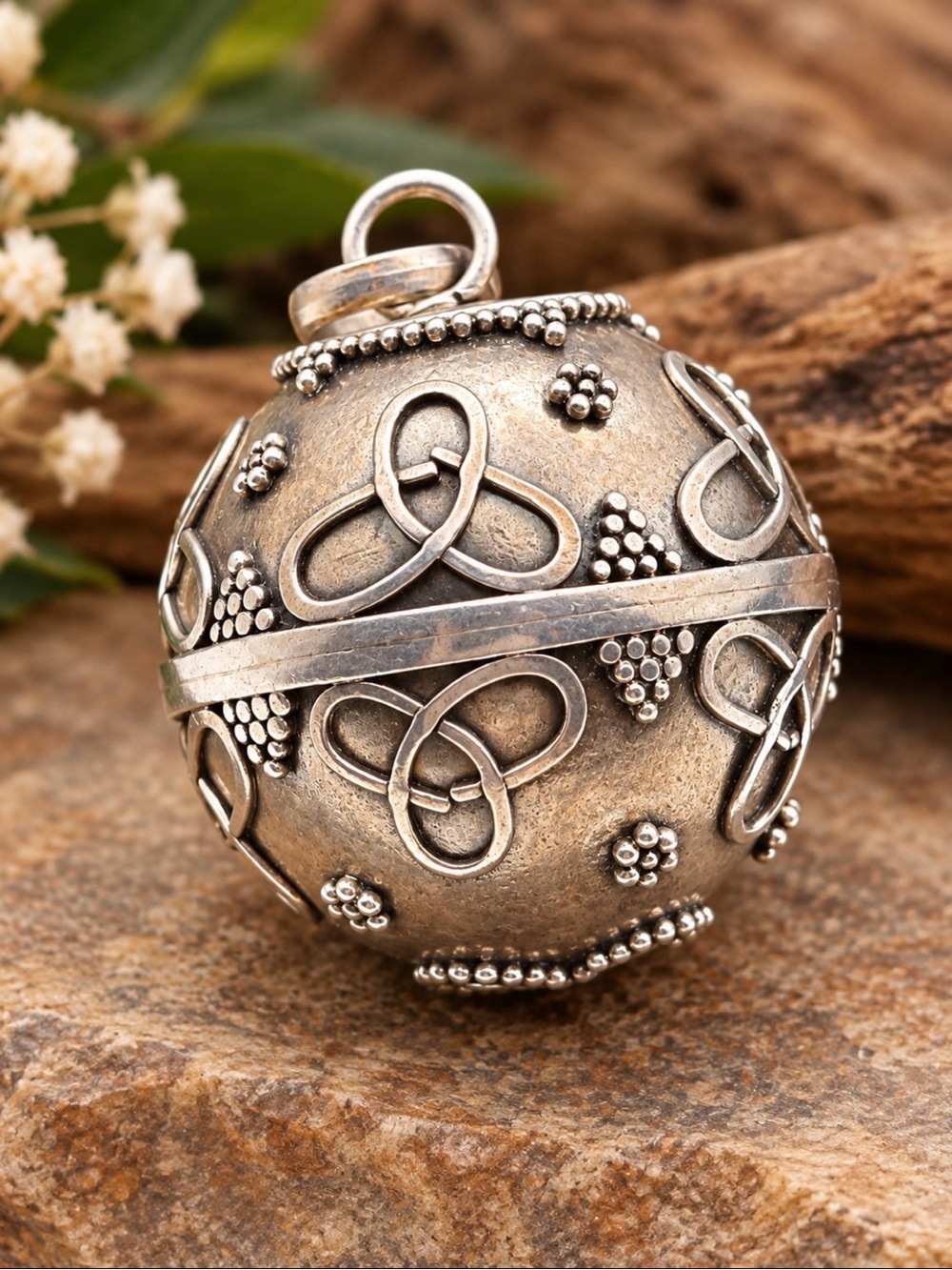Sterling Silver Celtic Knot Harmony Pendant